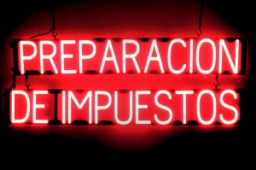 PREPARACION DE IMPUESTOS illuminated LED signs that uses changeable letters to make personalized signs