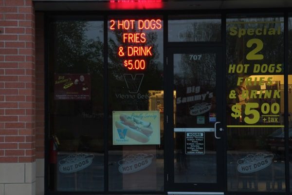 2-Hot-Dogs-Fries-Drink-5-SpellBrite-Meac-021-600x400-1-min